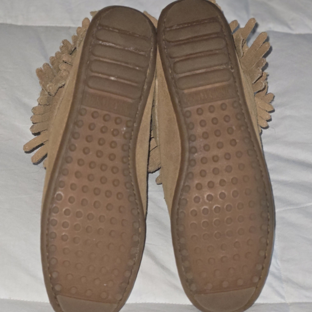 Minnetonka Ankle Tan Suede Fringe Moccasins Sz 7 - Picture 3 of 5